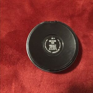 MAC Mineralize Skinfinish Natural